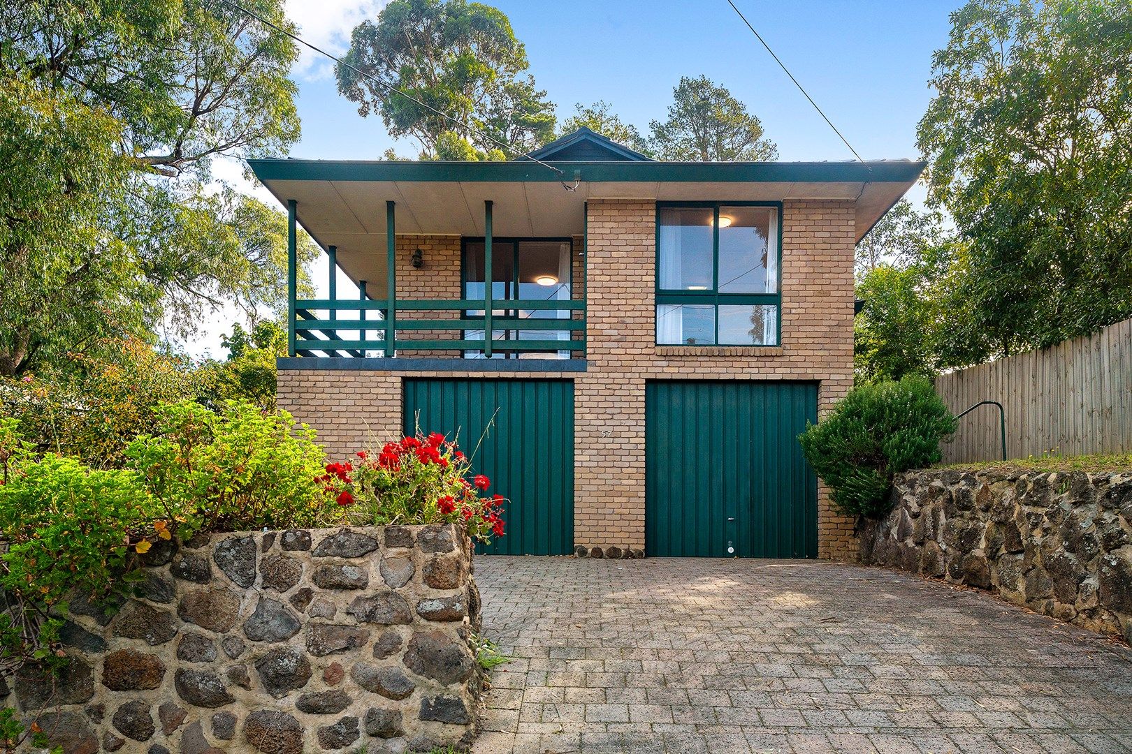 3 bedrooms House in 57 Glenvale Road DONVALE VIC, 3111