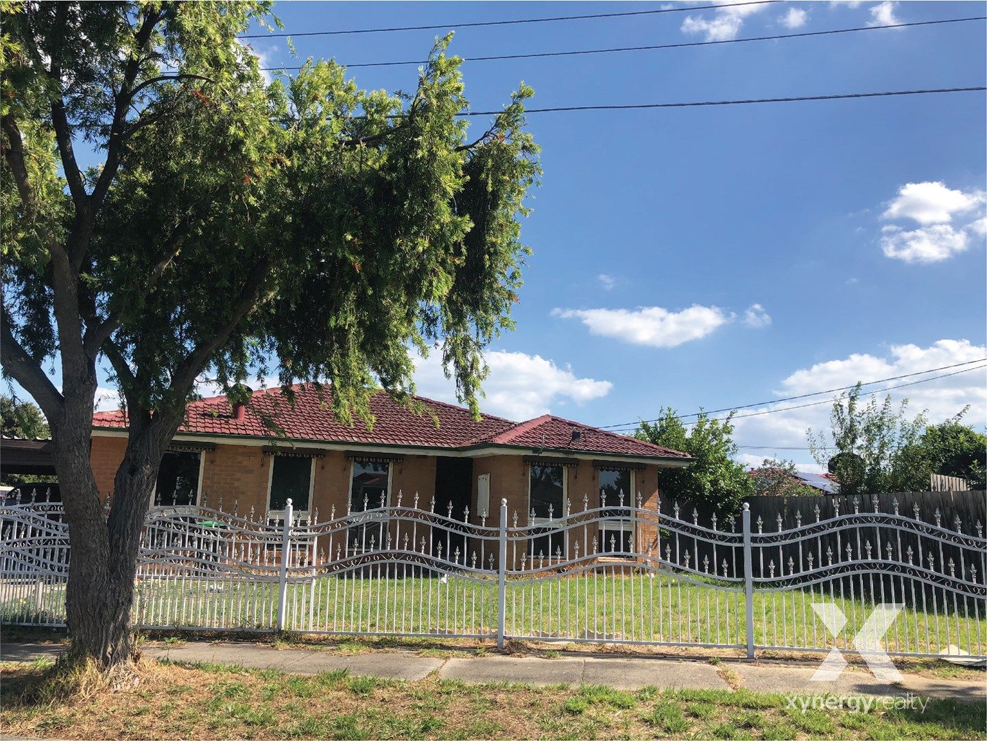 3 bedrooms House in 2 Montclair Close SPRINGVALE SOUTH VIC, 3172