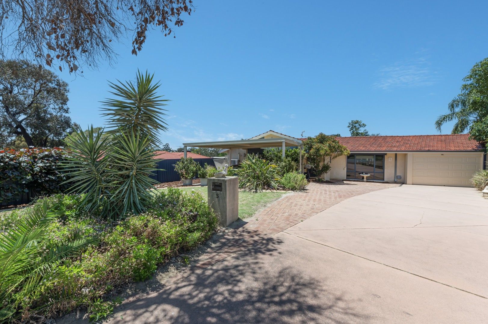 5 Brompton Place, Alexander Heights WA 6064, Image 0