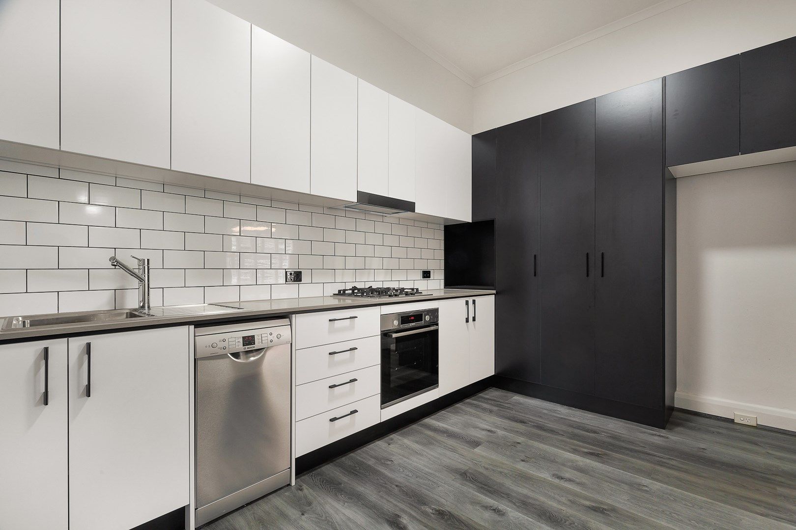 2 bedrooms Apartment / Unit / Flat in 10/193 Fitzroy Street ST KILDA VIC, 3182