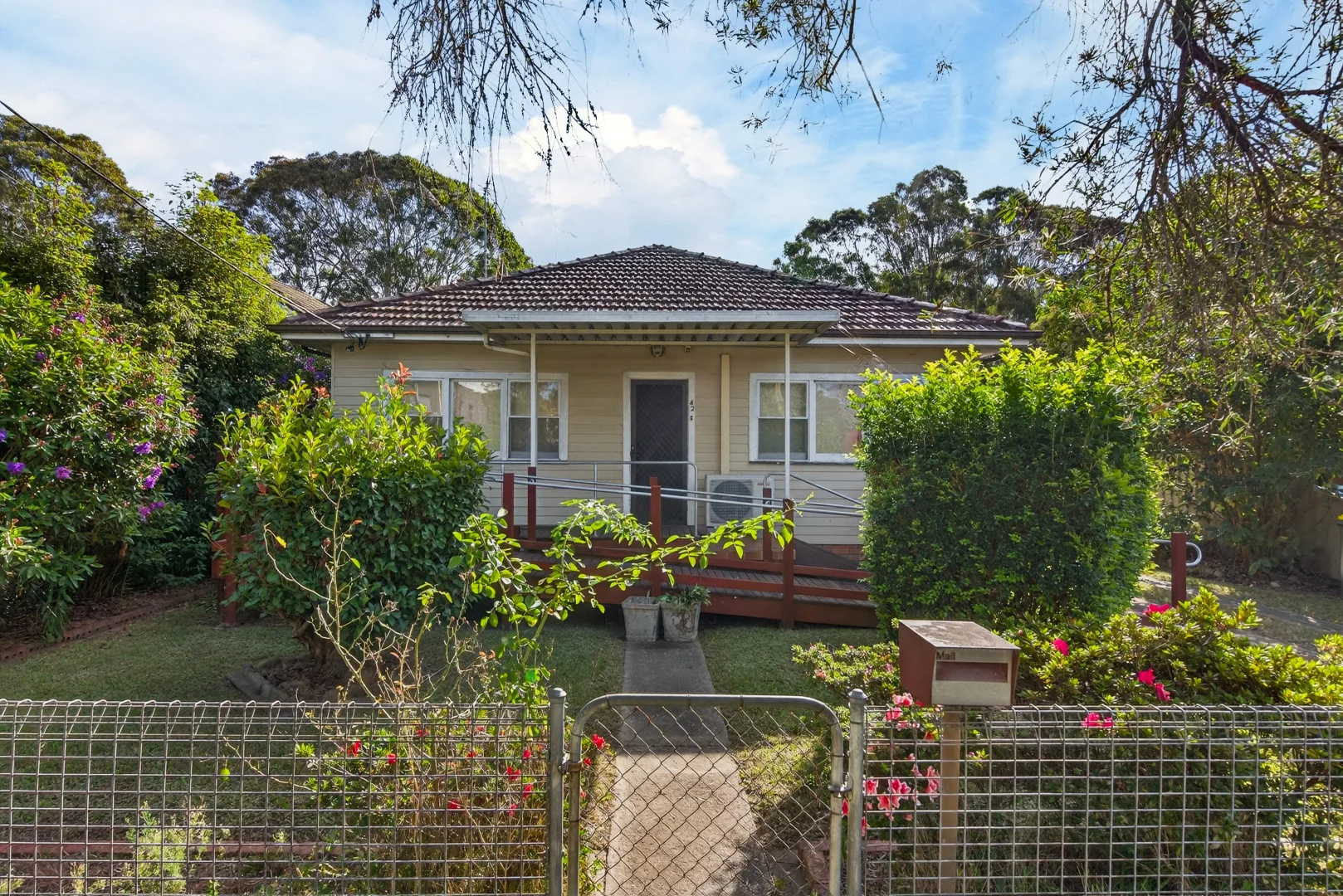 Additional image 2 of 42 Budgeree Road, Toongabbie NSW 2146