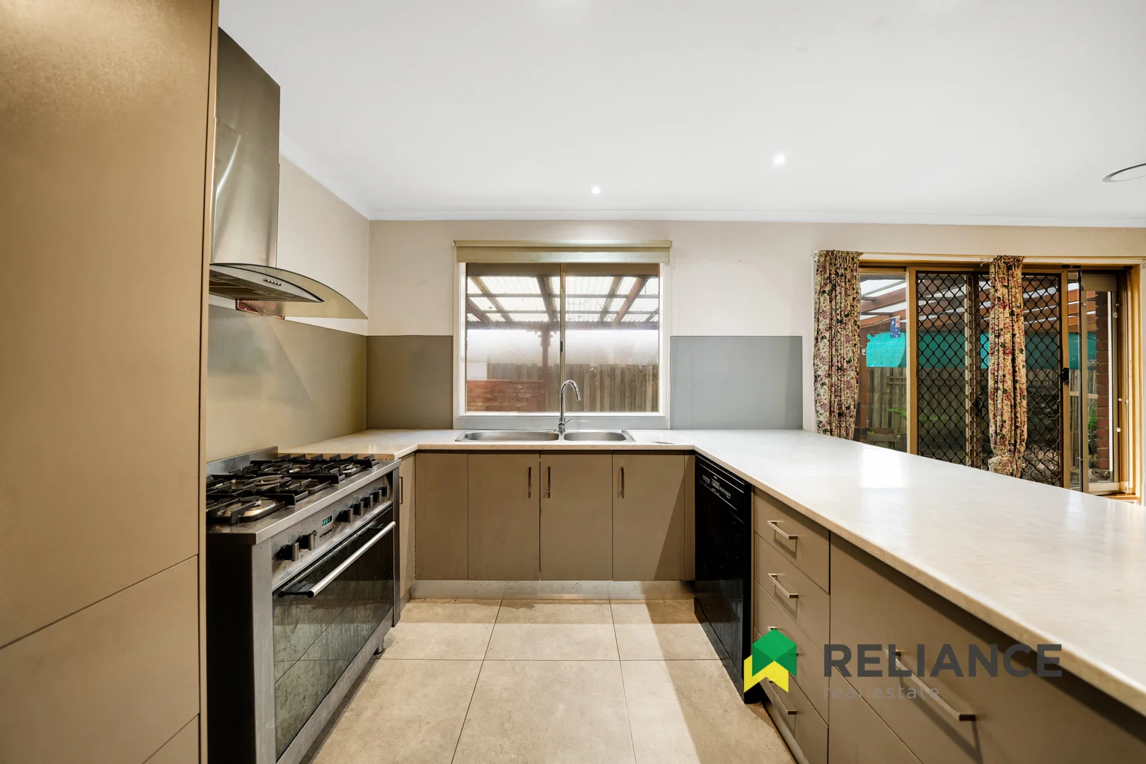 Additional image 5 of 50 Flemington Crescent, Werribee VIC 3030