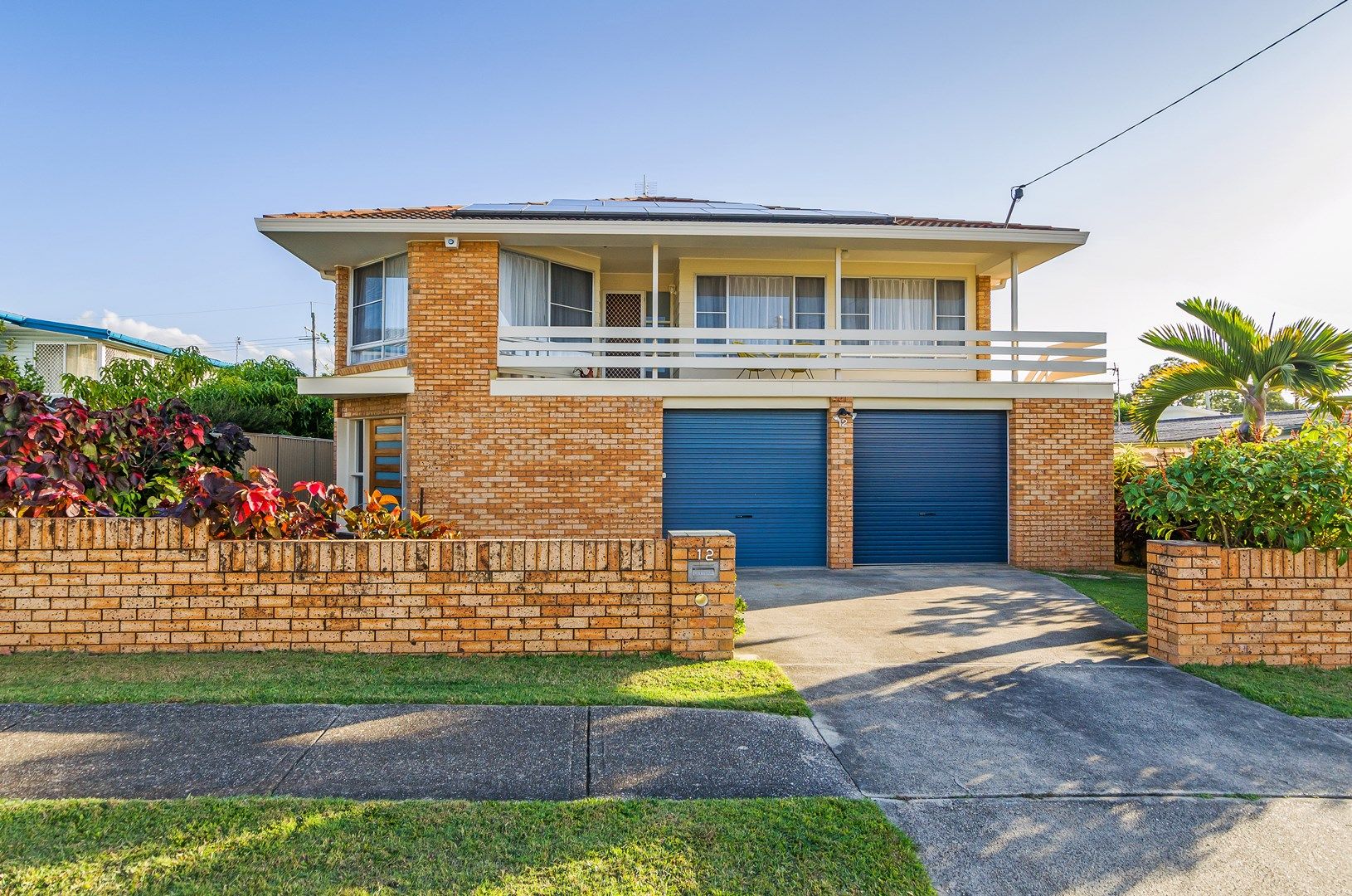 12 Waratah Avenue, Biggera Waters QLD 4216, Image 0