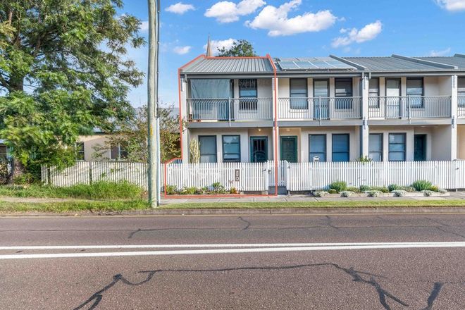 Picture of 1/41 Ken Tubman Drive, MAITLAND NSW 2320