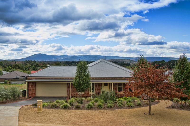 25 Alcheringa Court, Gisborne VIC 3437