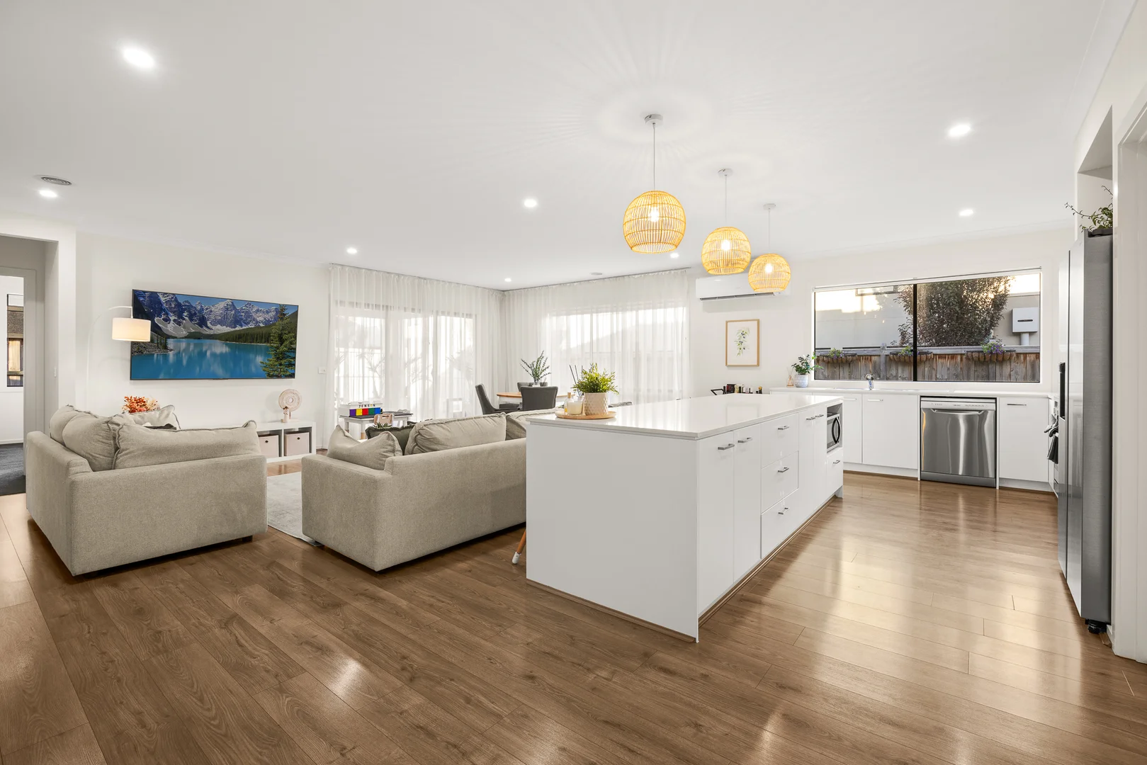 Additional image 8 of 50 Grande Belmond Avenue, Clyde VIC 3978