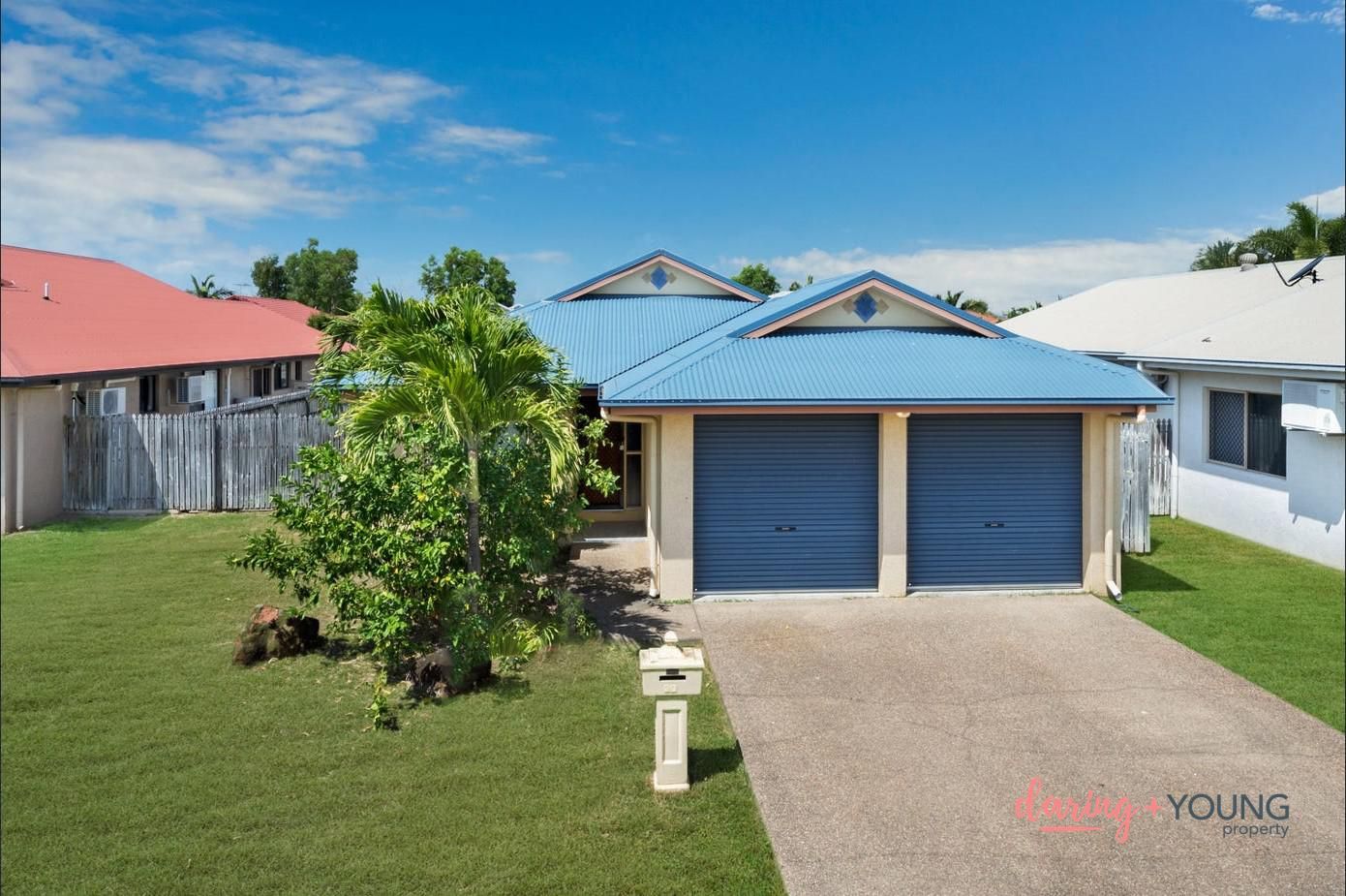 4 bedrooms House in 30 Mayneside Circuit ANNANDALE QLD, 4814