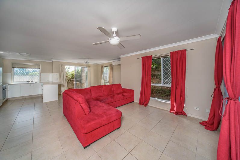 2/11 Peterson Street, Beaudesert QLD 4285, Image 1