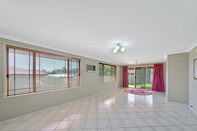 20 ORCHID PLACE, Macquarie Fields NSW 2564, Image 2