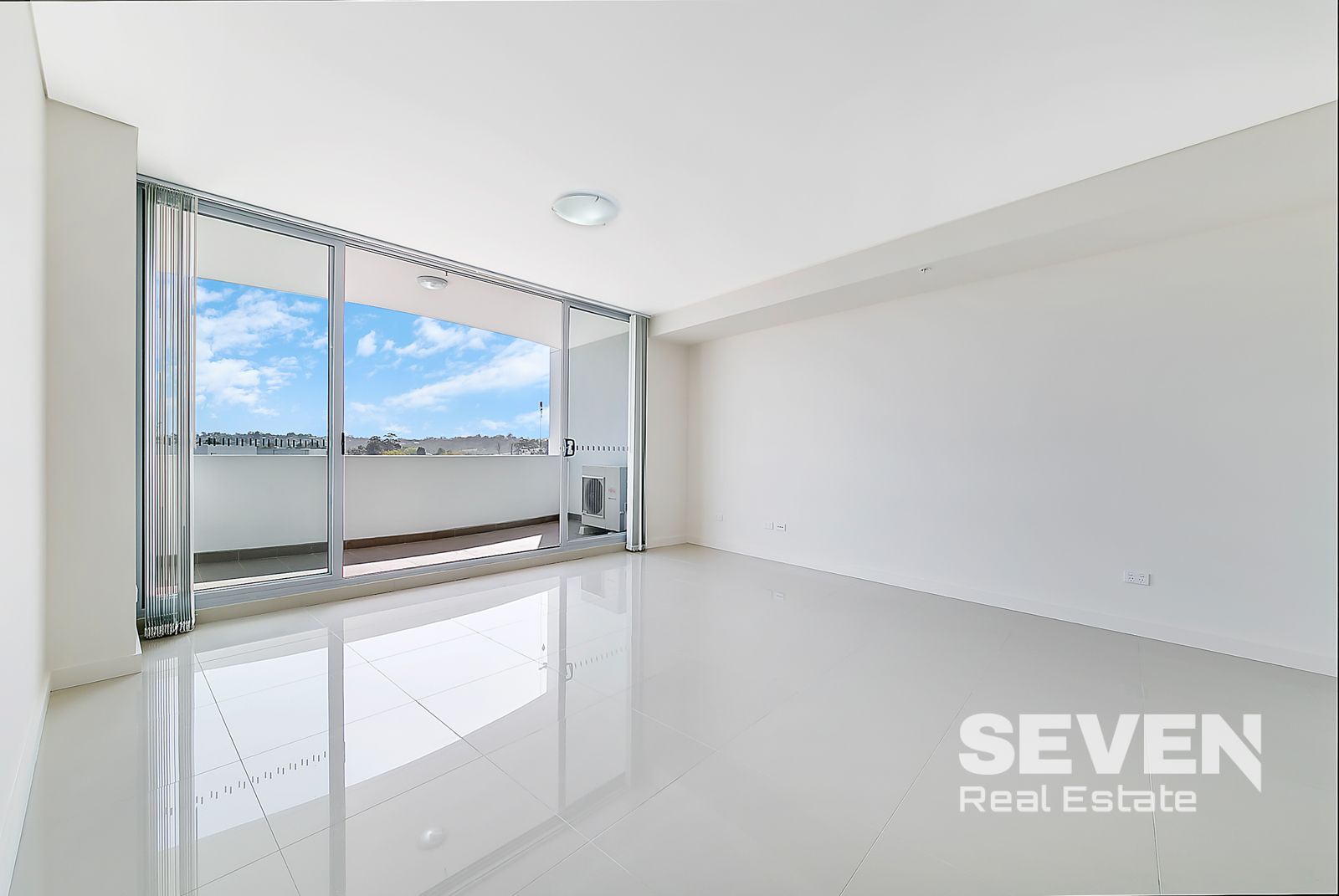 2 bedrooms Apartment / Unit / Flat in 403/299 Old Northern Road CASTLE HILL NSW, 2154