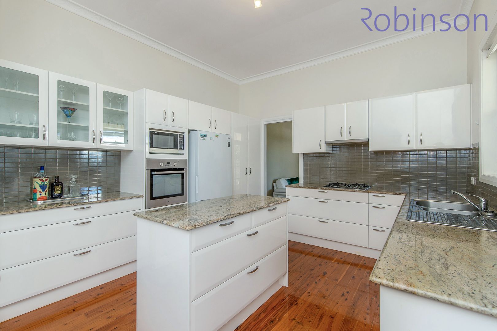 7 Glebe Road, The Junction NSW 2291, Image 2