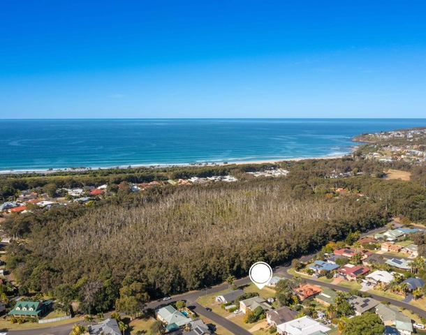 18 Seafront Circuit, Bonny Hills NSW 2445