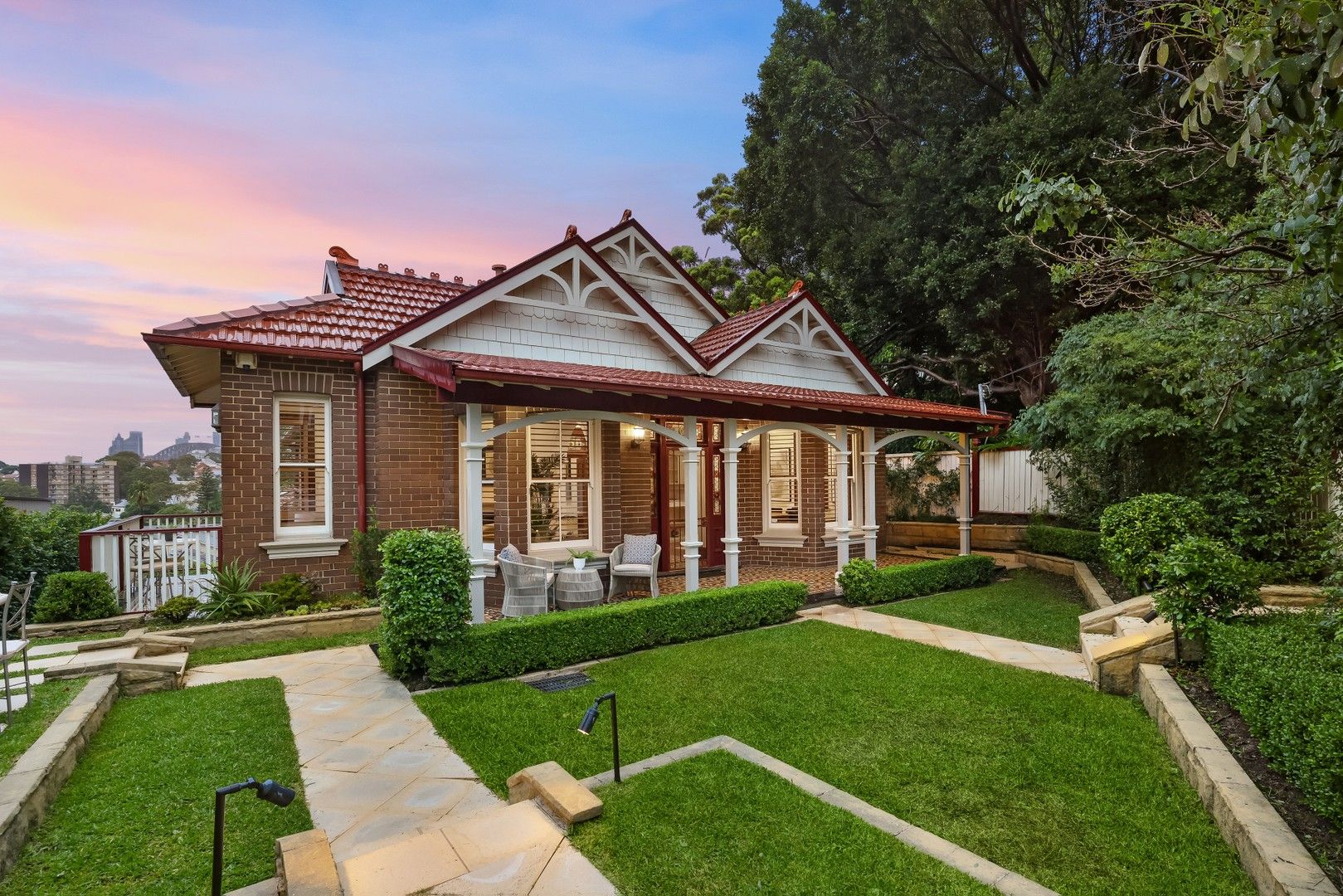 5 bedrooms House in 1B Lower Bent Street NEUTRAL BAY NSW, 2089