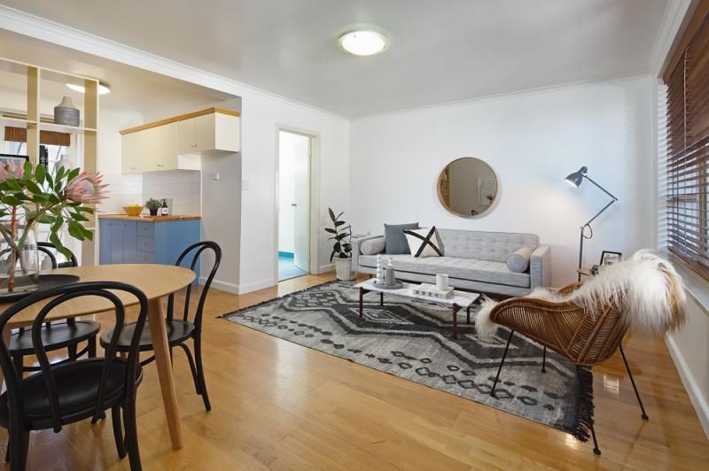 1 bedrooms Apartment / Unit / Flat in 8/2 Emilton Avenue ST KILDA VIC, 3182