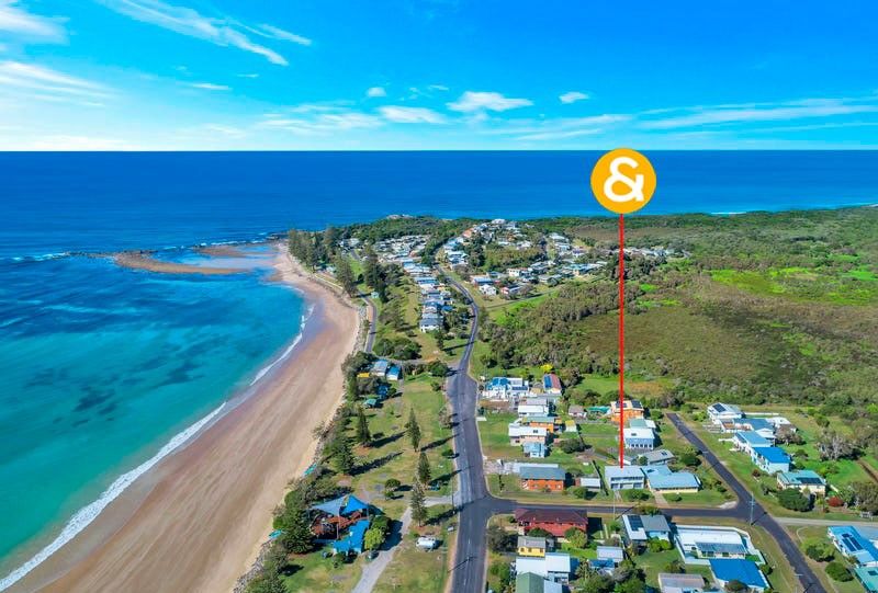 1 Heath Street, Brooms Head NSW 2463, Image 1