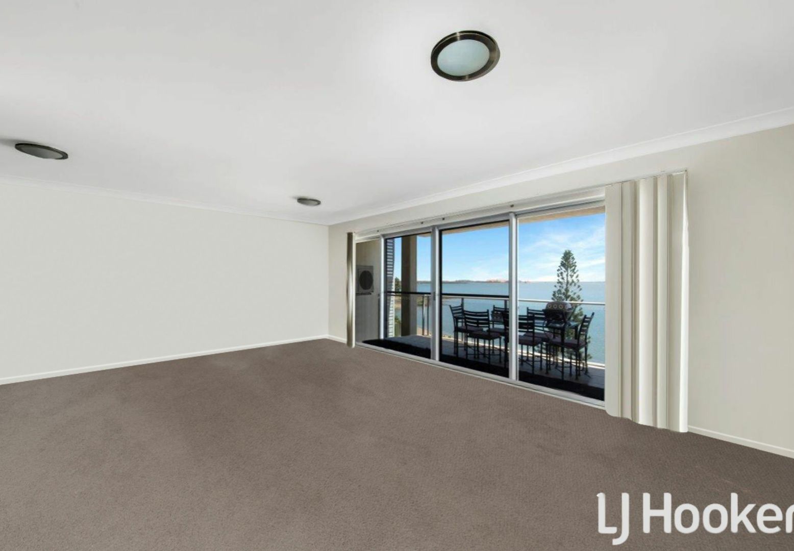 8/22 Barney Street, Barney Point QLD 4680, Image 2