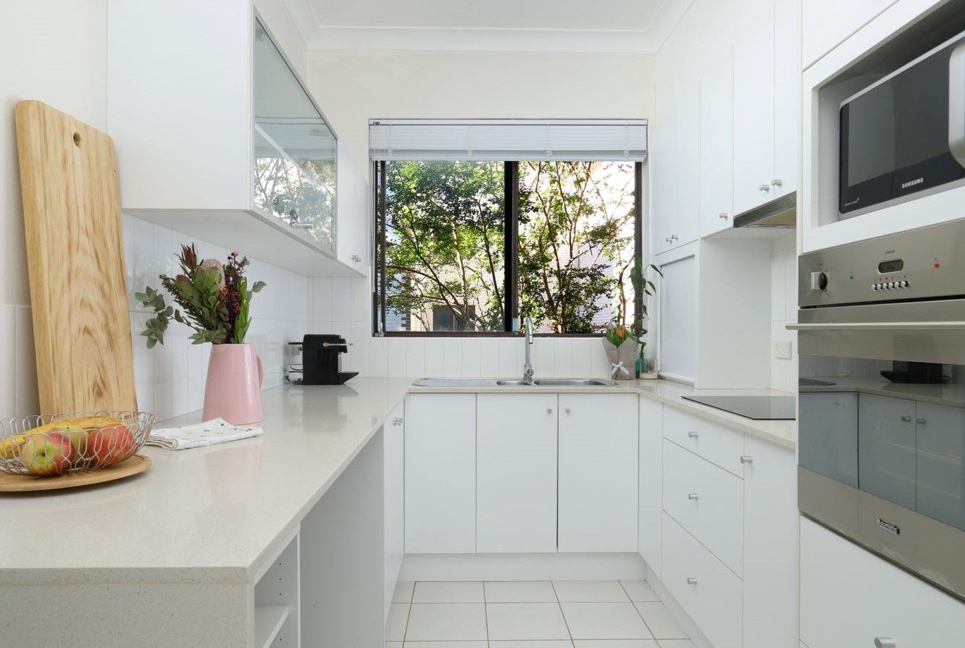 3 bedrooms Apartment / Unit / Flat in 2/14 Kairawa Street SOUTH HURSTVILLE NSW, 2221