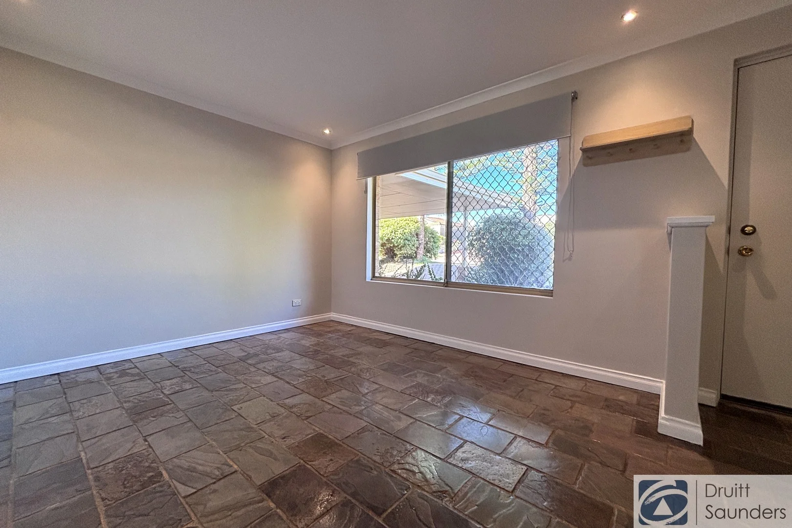 Additional image 2 of 5 Emblem Loop, Alexander Heights WA 6064