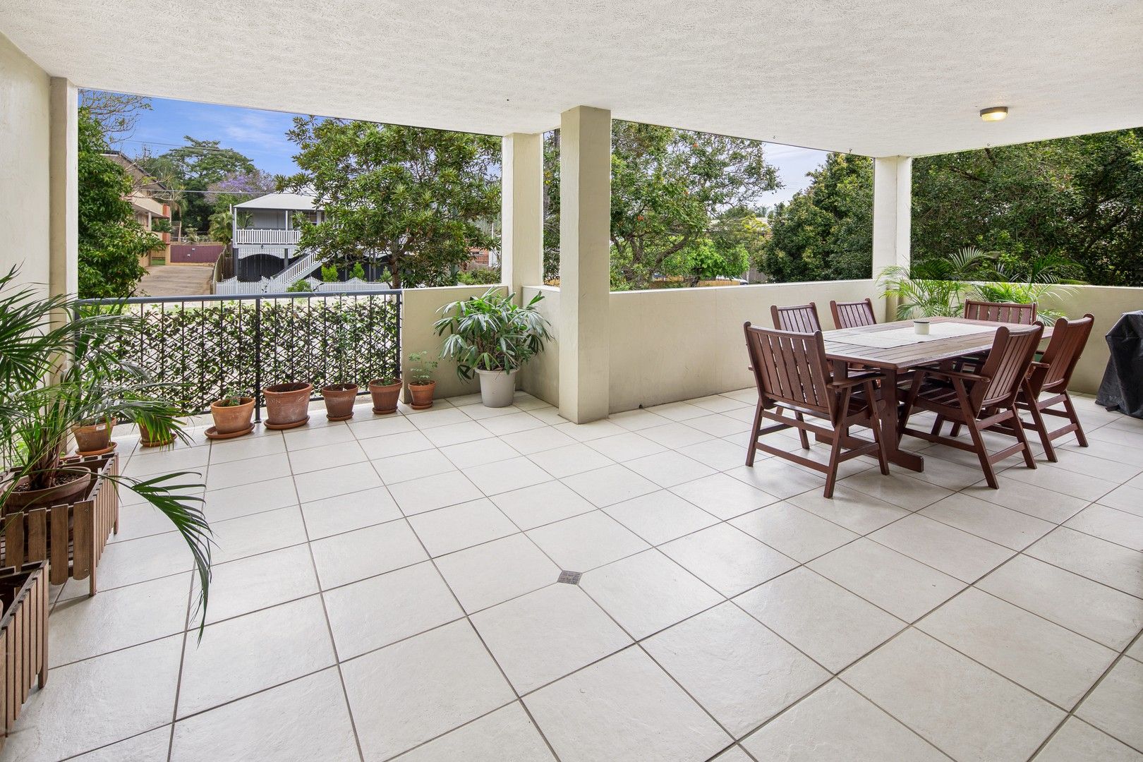 2 bedrooms Apartment / Unit / Flat in 3/51 Junction Road CLAYFIELD QLD, 4011