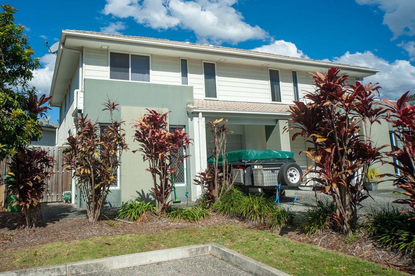 3 bedrooms Townhouse in 41/6 Macquarie Way BROWNS PLAINS QLD, 4118