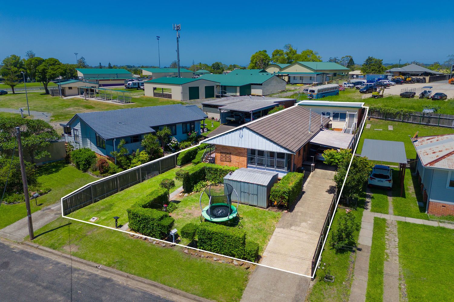 6 bedrooms House in 4 & 4A Thatcher Street WAUCHOPE NSW, 2446