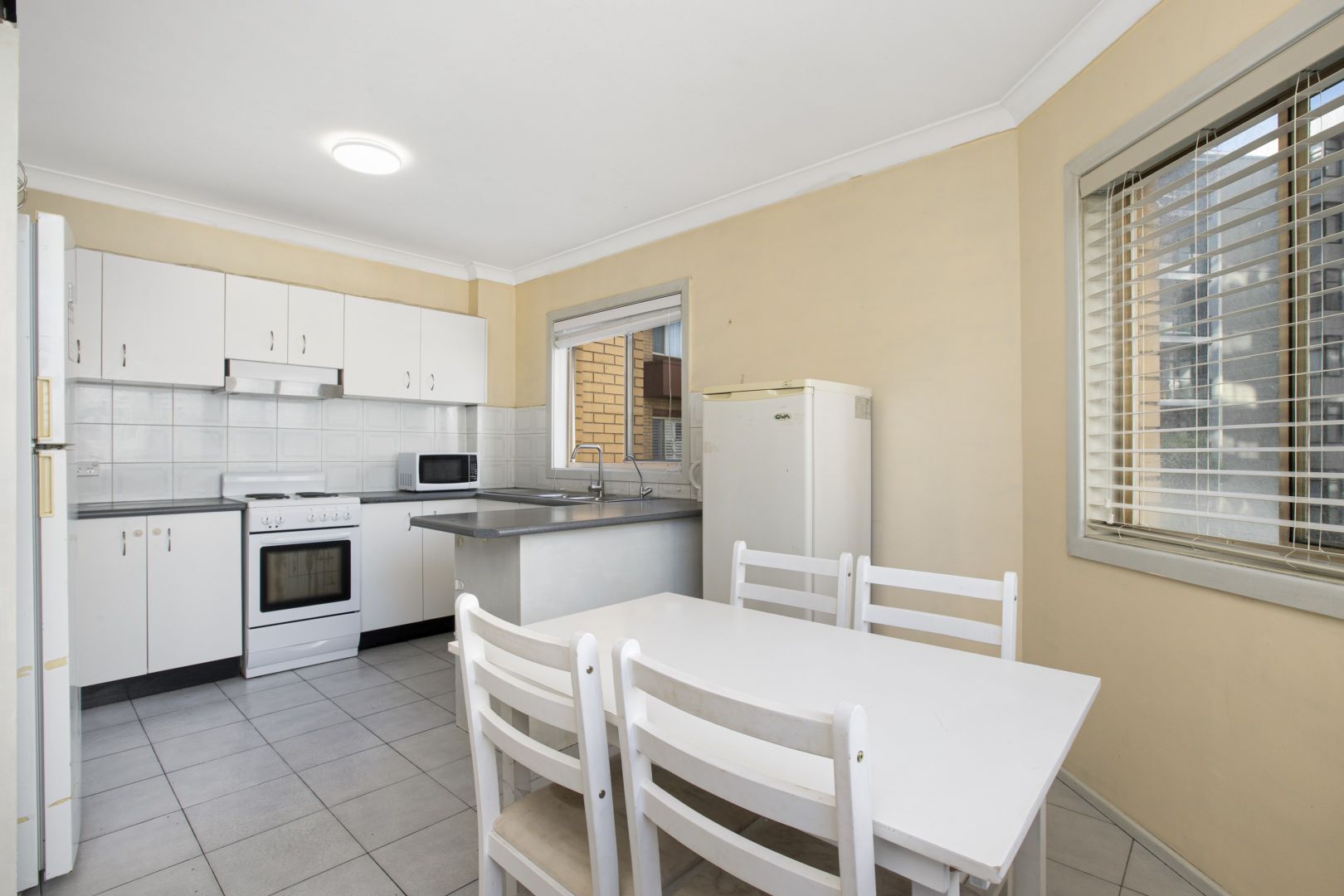 10/35 Campbell Street, Liverpool NSW 2170, Image 2