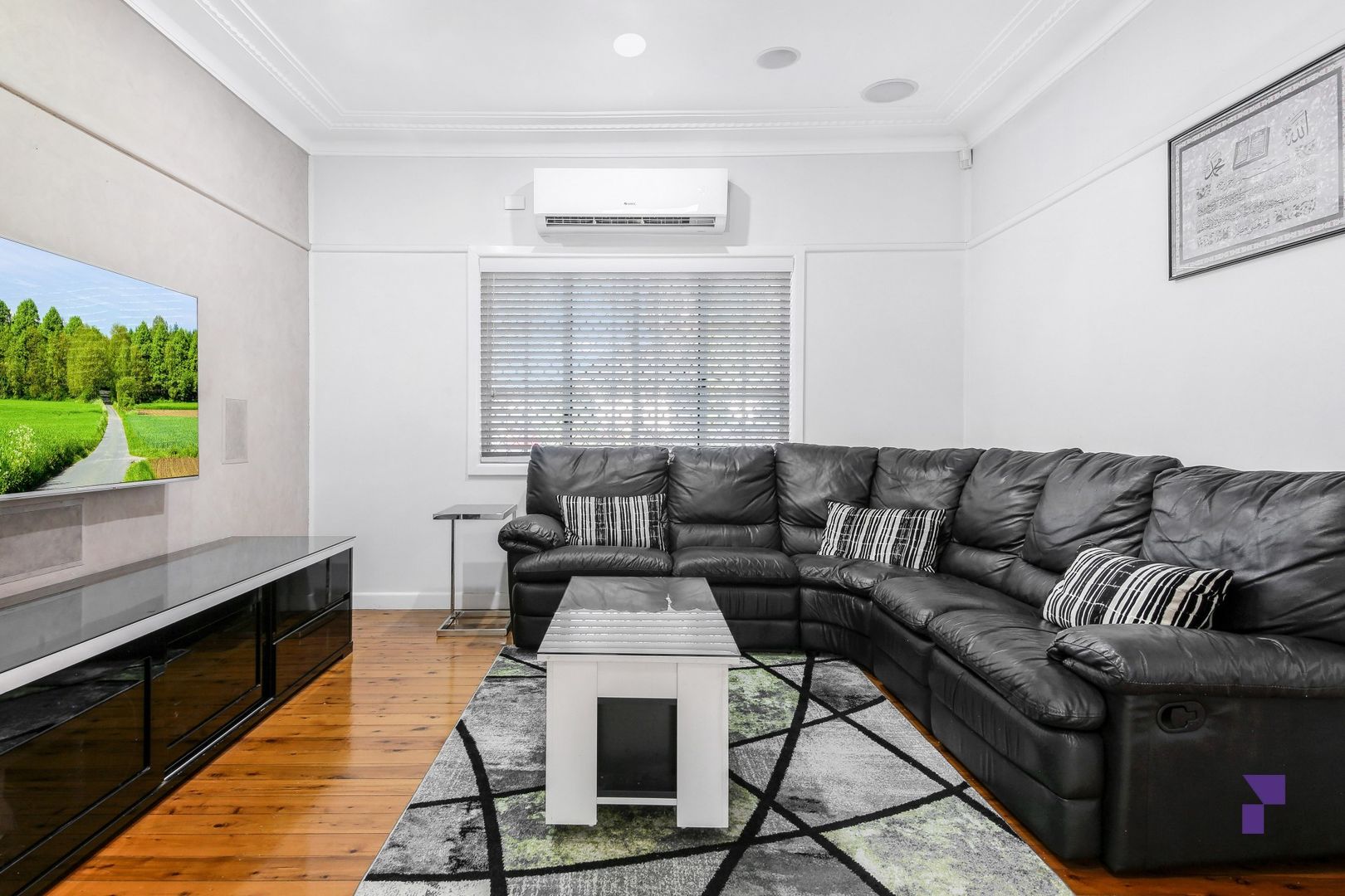 2 Carlingford Street, Regents Park NSW 2143, Image 2