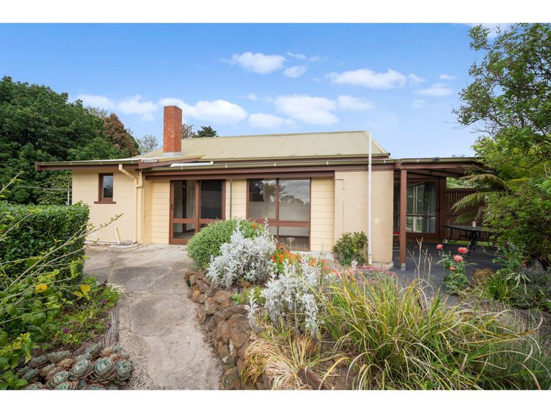 222 Warrandyte Road, Langwarrin VIC 3910 House For Rent Domain