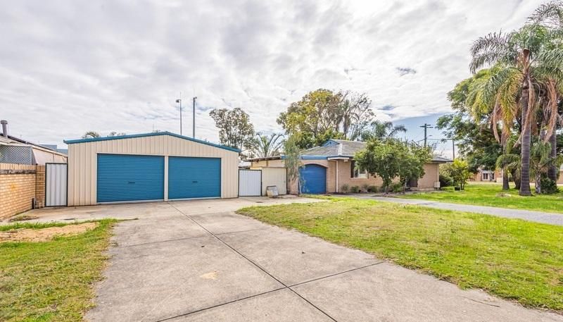 3 bedrooms House in 107 Crandon Street GOSNELLS WA, 6110