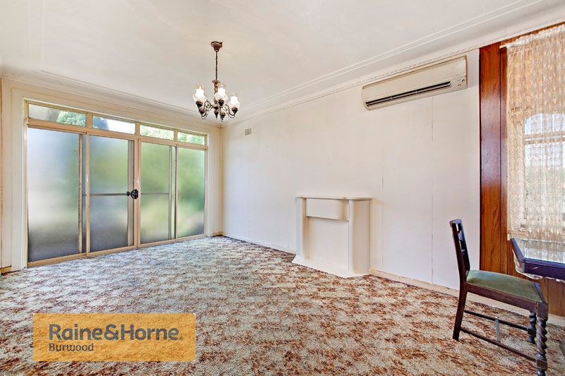 1A Elm Street, BURWOOD HEIGHTS NSW 2136, Image 2