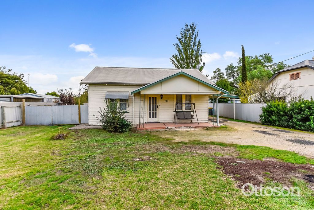 18 McCoy Street, Naracoorte SA 5271, Image 0