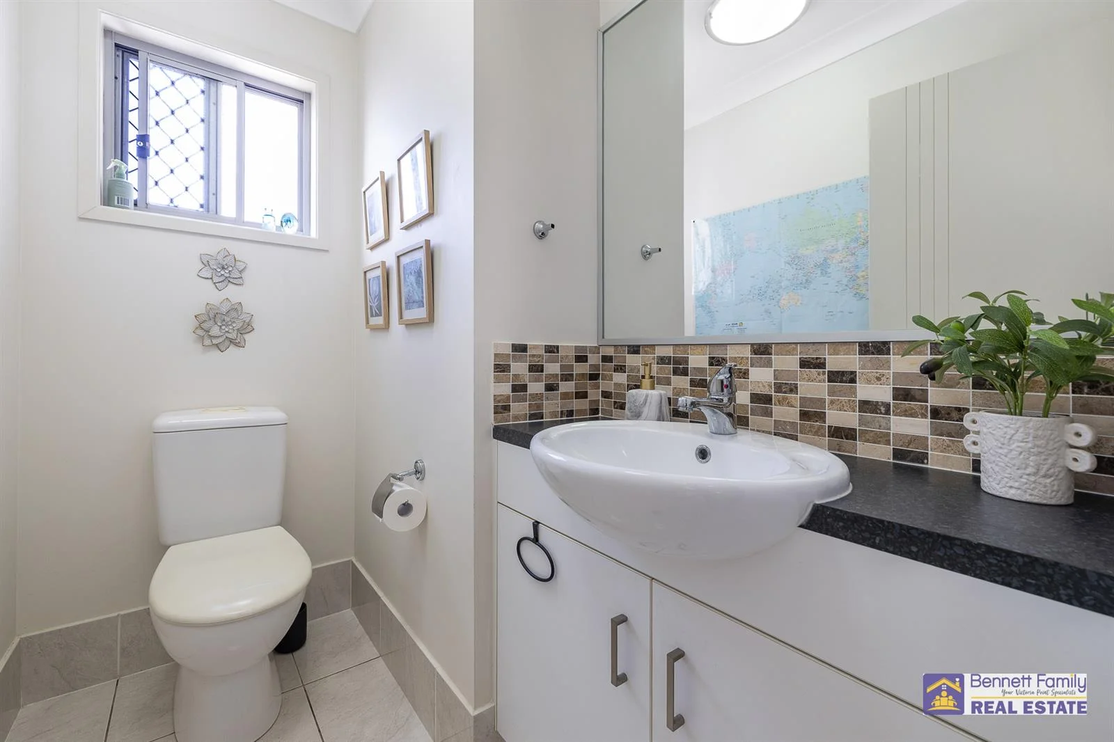 Additional image 8 of 2/4 Moore Street, Victoria Point QLD 4165