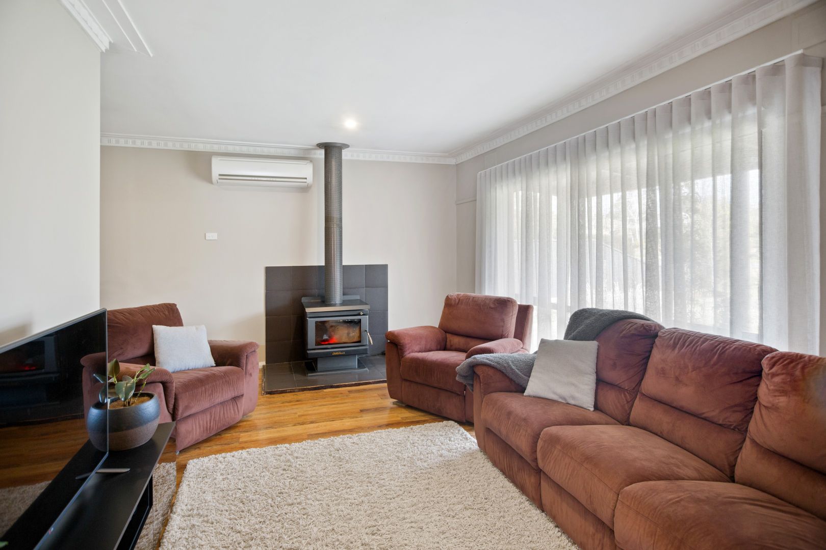 38 Highton Lane, Mansfield VIC 3722, Image 2