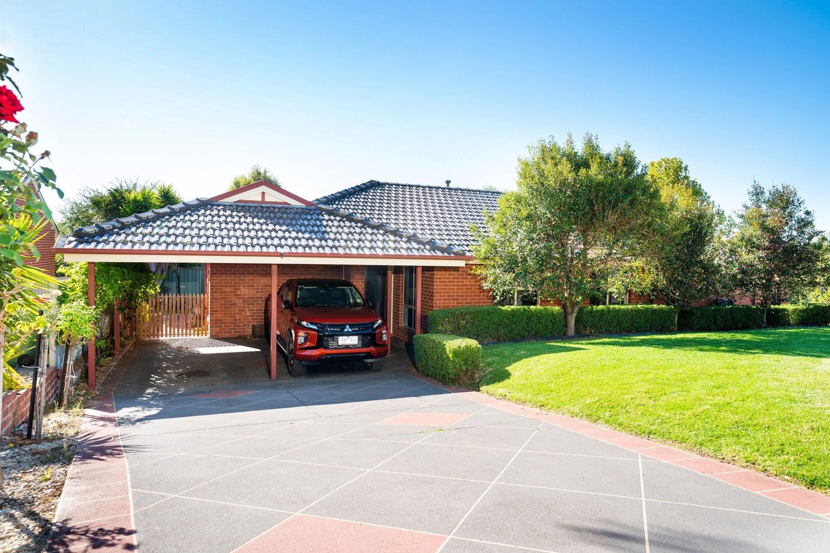 2 Inverness Street, West Wodonga VIC 3690 House For Rent Domain