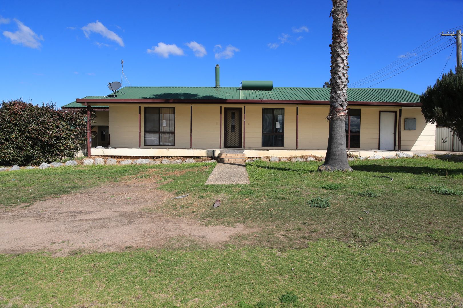 2 Stirling Street, Inverell NSW 2360, Image 2