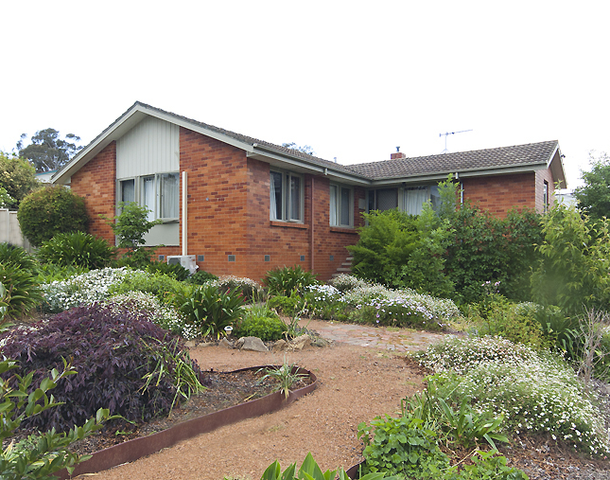 12 Breona Place, Lyons ACT 2606