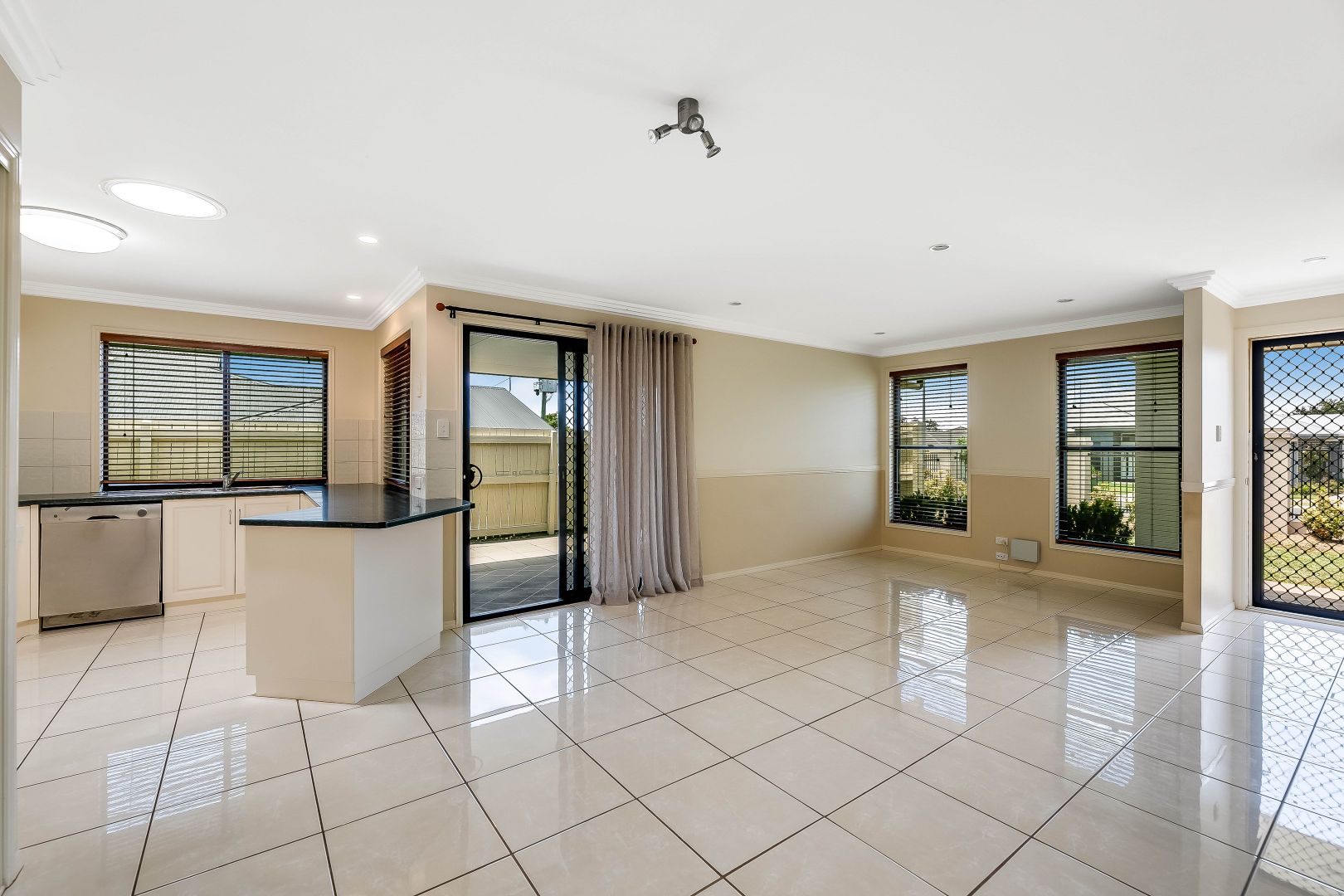 Unit 1/323 Ramsay Street, Middle Ridge QLD 4350, Image 1