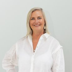 Sue Jogever, Principal