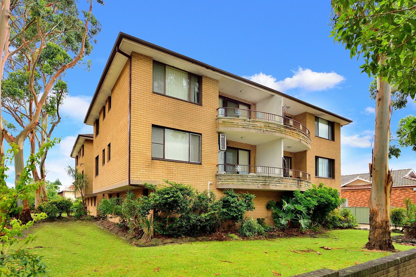 2 bedrooms Apartment / Unit / Flat in 5/67-69 Clissold Parade CAMPSIE NSW, 2194