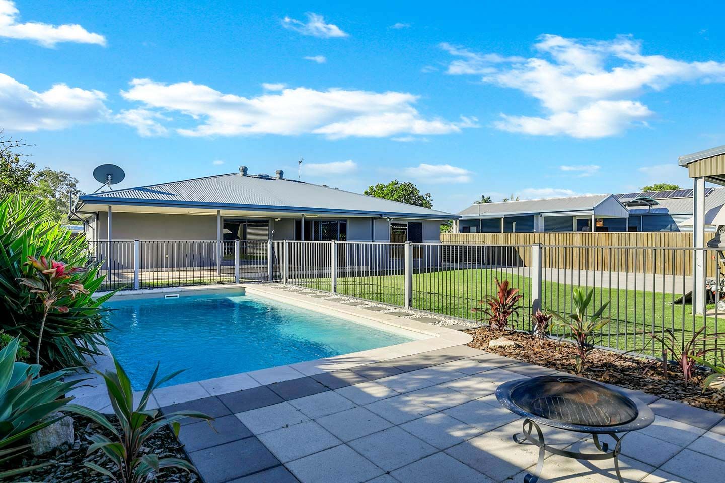 3 Beach Drive, Burrum Heads QLD 4659, Image 0