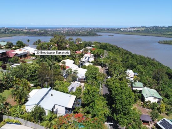 20 Broadwater Esplanade, Bilambil Heights NSW 2486, Image 1