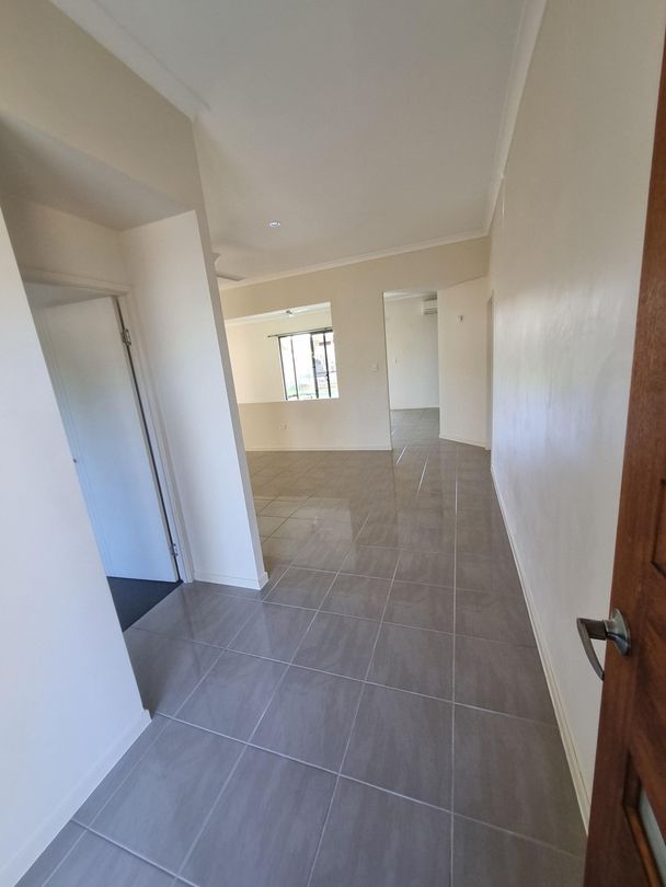 5 bedrooms House in 21 Sundowner Road CLINTON QLD, 4680