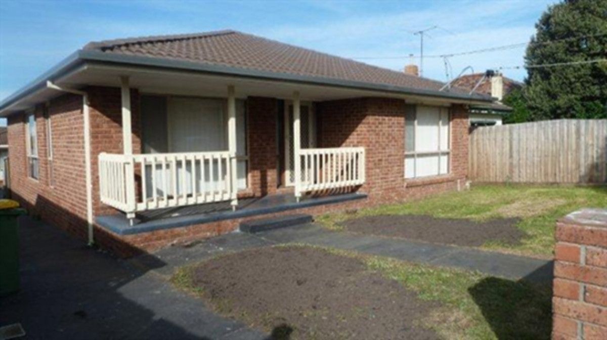 3 bedrooms House in 1/30 Newcastle Street PRESTON VIC, 3072