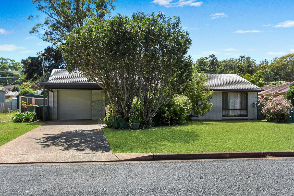 3 bedrooms House in 10 Slade Crescent PORT MACQUARIE NSW, 2444