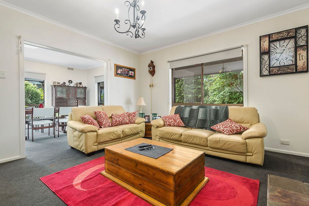 31 Bawden Road, Woodend VIC 3442, Image 1