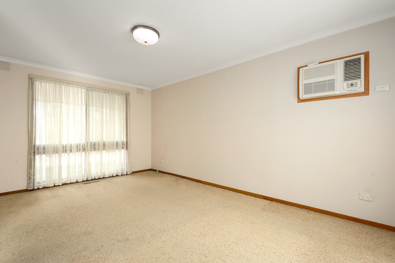 3/17 Imes Street, Parkdale VIC 3195, Image 2