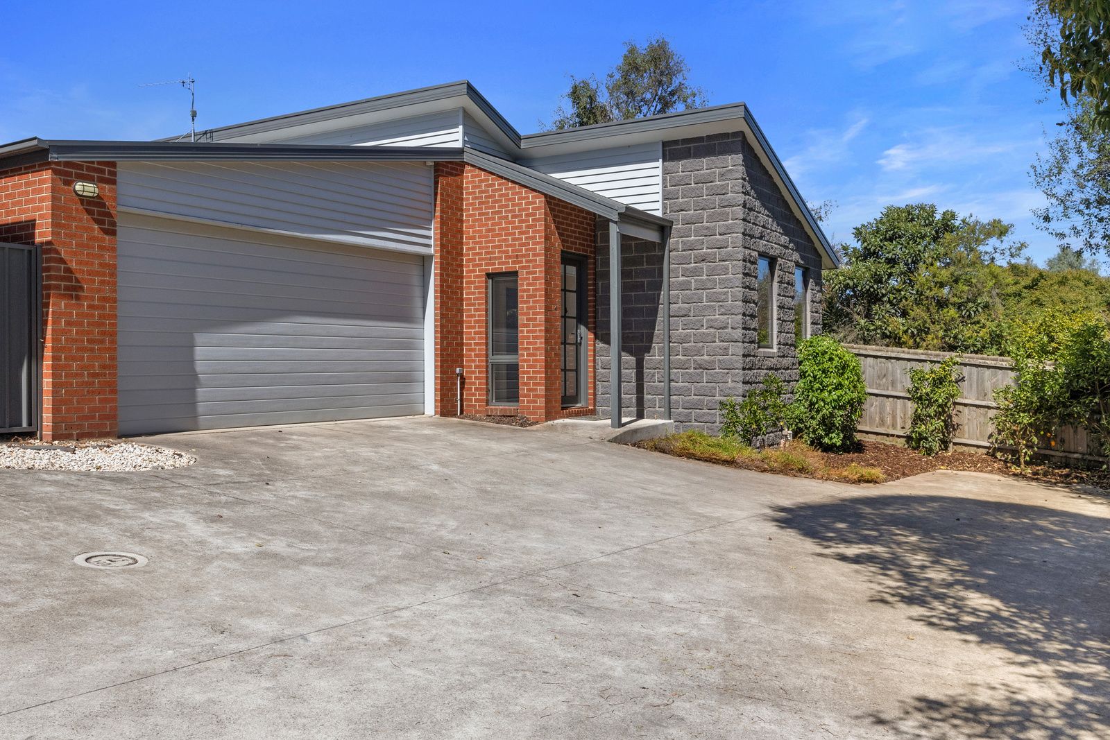 4/37 Young Street, Leongatha VIC 3953, Image 1