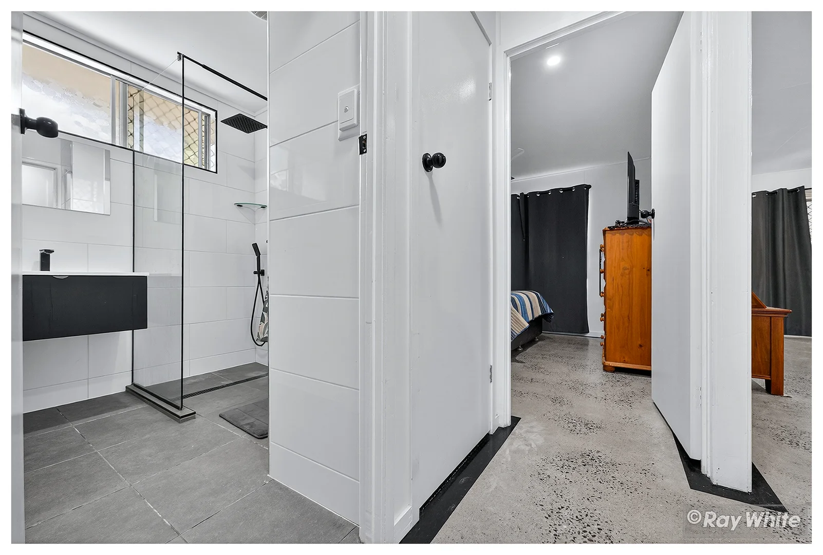 Additional image 9 of Units 1 & 2/321 Blanchfield Street, Koongal QLD 4701