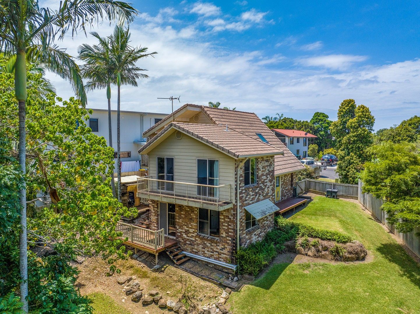 7 Yackatoon Court, Ocean Shores NSW 2483, Image 2