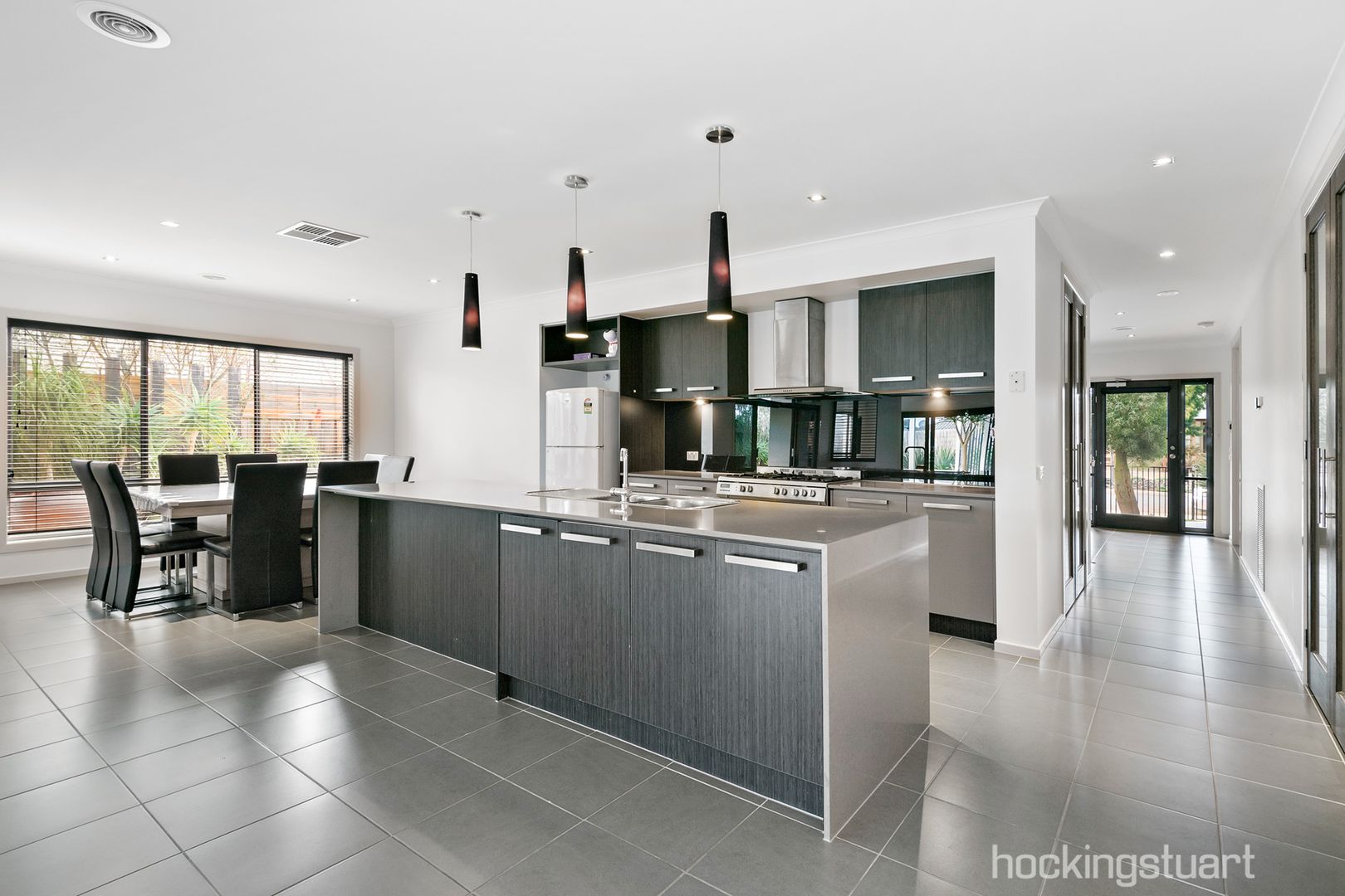 5 Arnolds Creek Boulevard, Harkness VIC 3337, Image 2